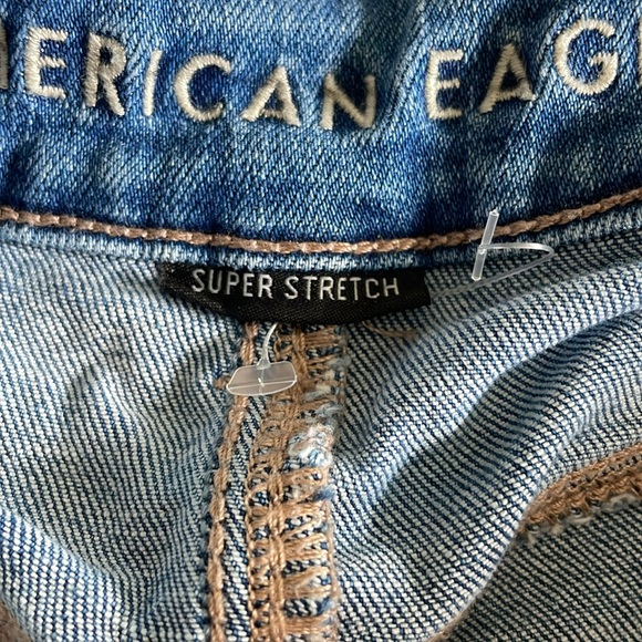 American Eagle Stretch Denim Shorts size 6 - Picture 5 of 8